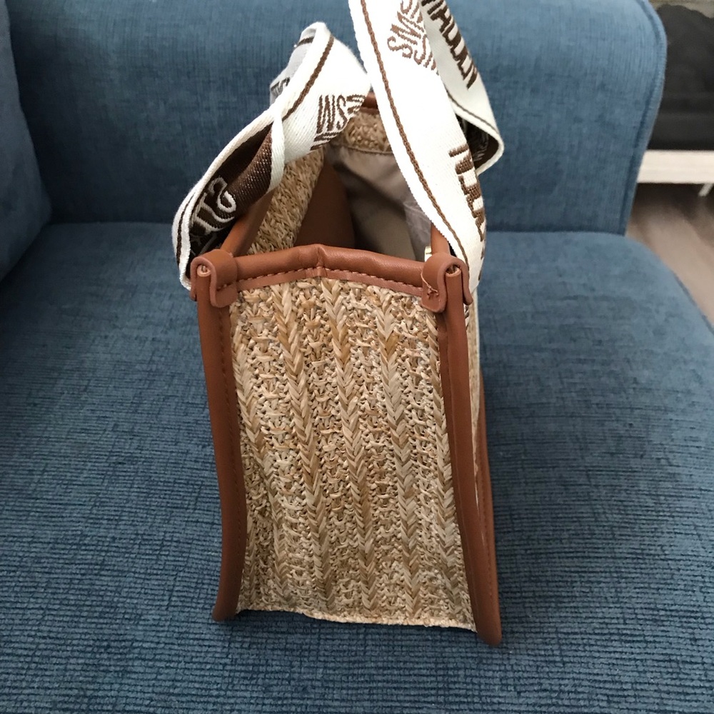 Steve Madden Bwebber Convertible Tote Bag - Picture 5 of 14